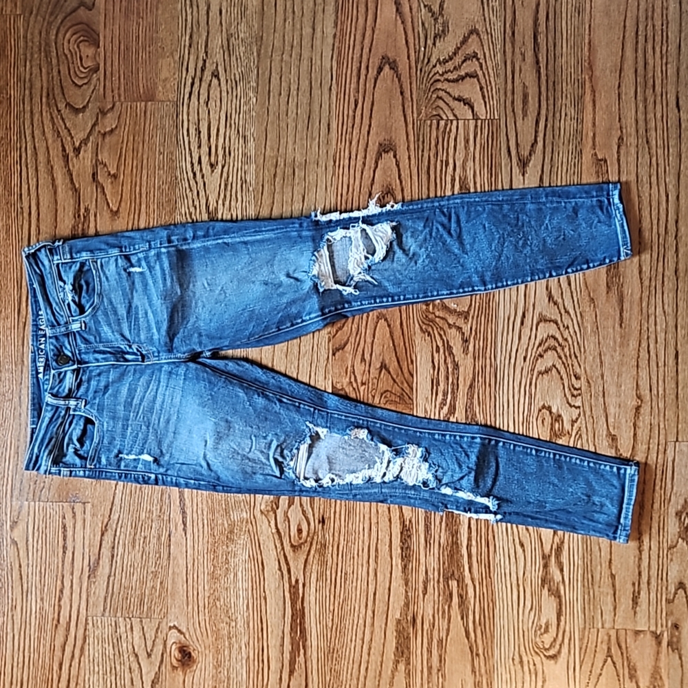 AMERICAN EAGLE Dark Wash Distressed Jegging, Size 8